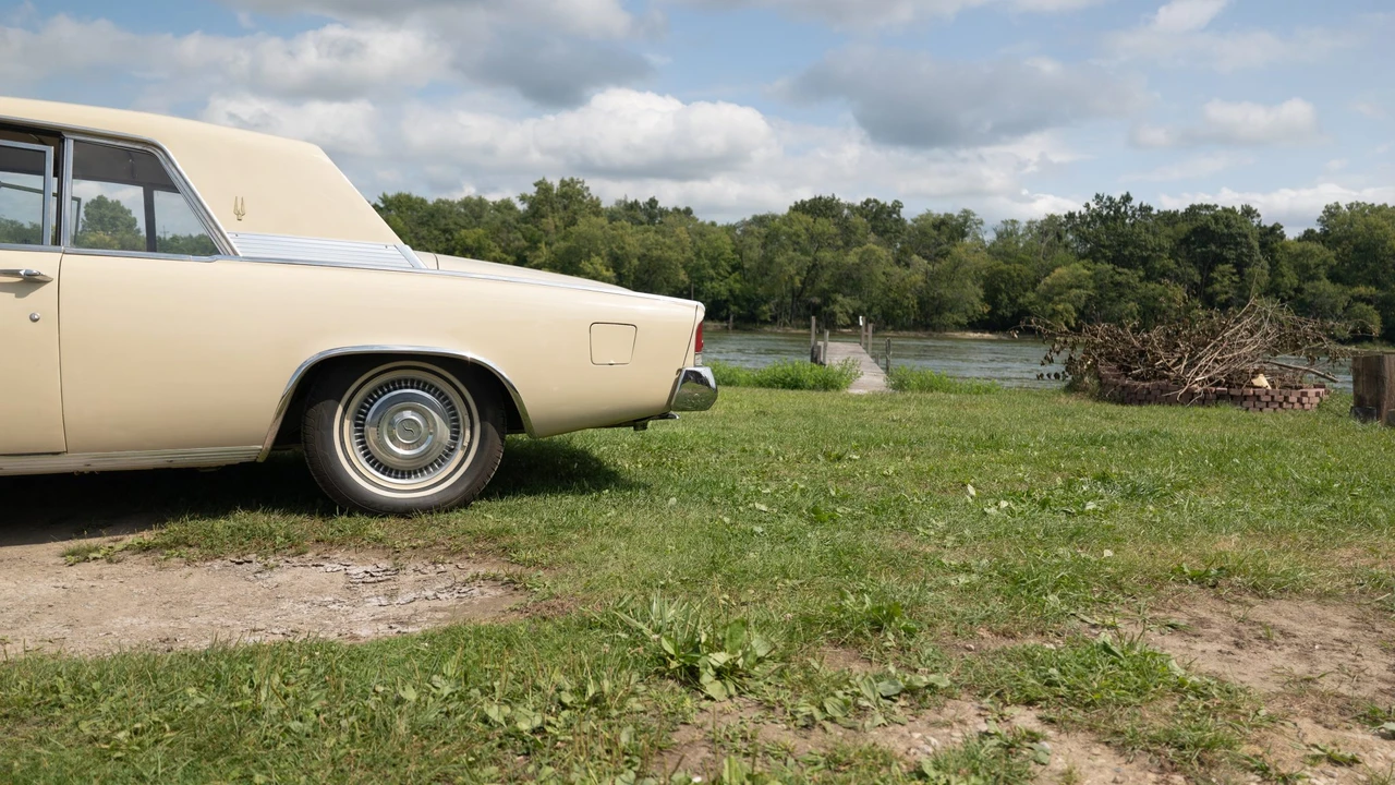 1962 Studebaker Hawk - Image 10 of 31