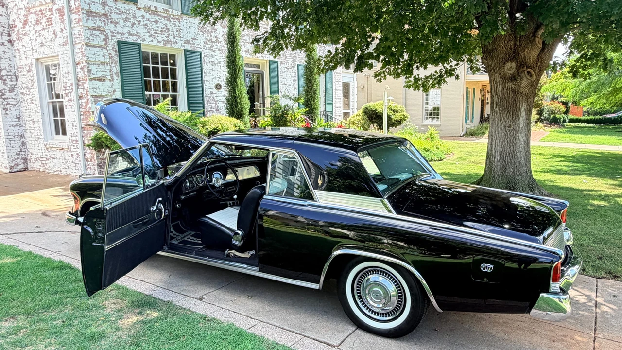1962 Studebaker Hawk - Image 24 of 31