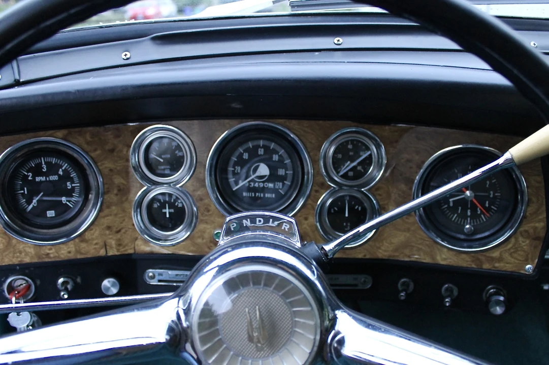 1962 Studebaker Hawk - Image 13 of 28