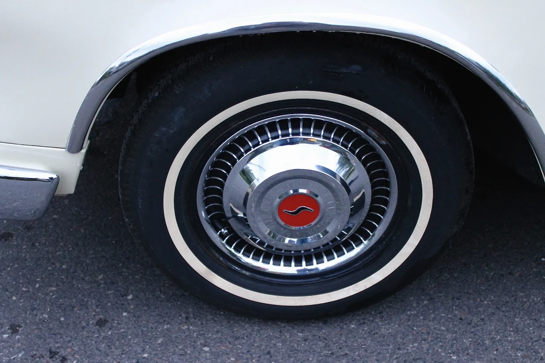 1962 Studebaker Hawk - Image 8 of 28