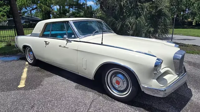 1962 Studebaker Hawk GT