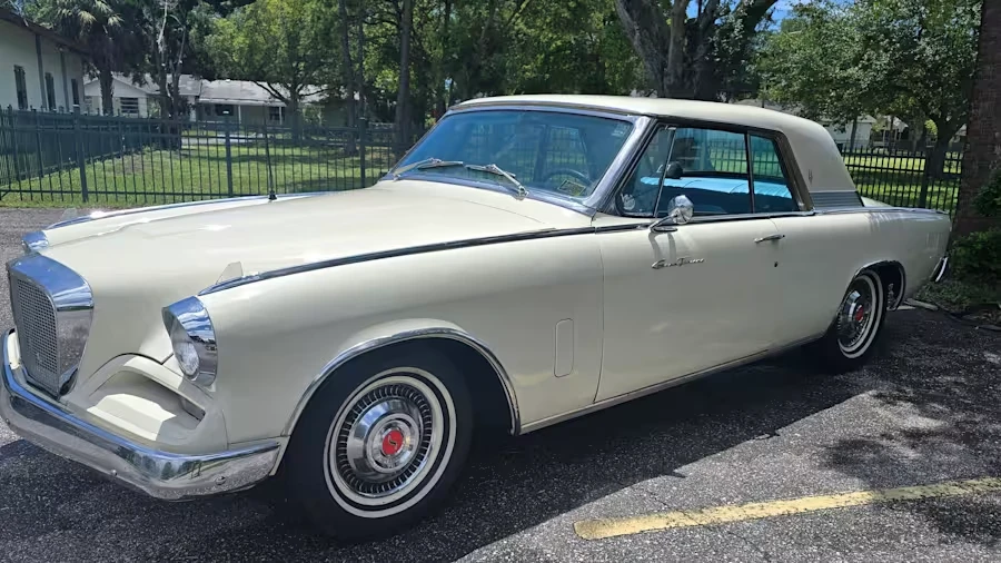 1962 Studebaker Hawk - Image 4 of 17