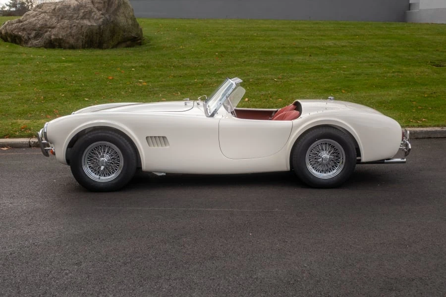 1962 Superformance - Image 2 of 31