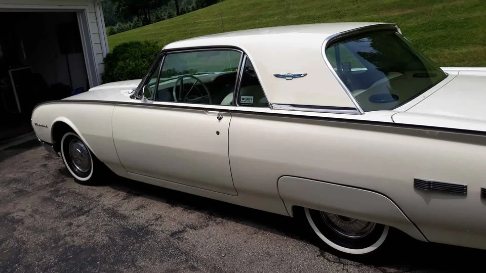 1962 Ford Thunderbird 3rd Gen - Image 2 of 4