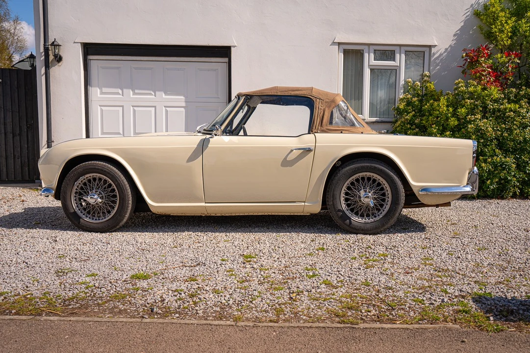 1962 Triumph TR4 - Image 19 of 30