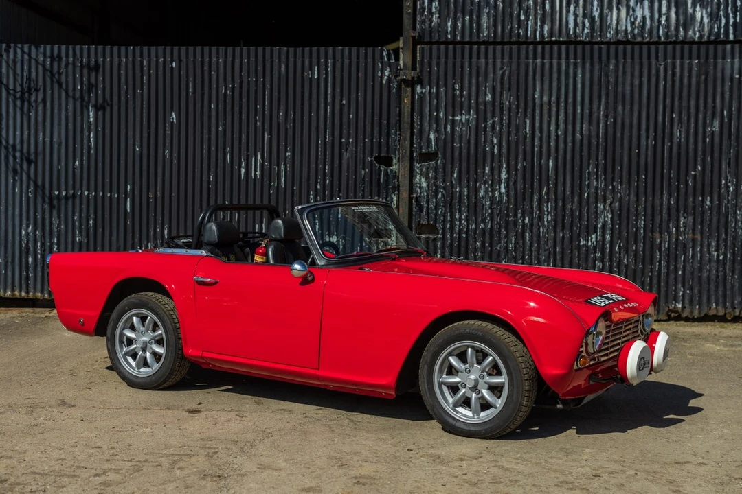 2023 Triumph TR4 - Image 17 of 30