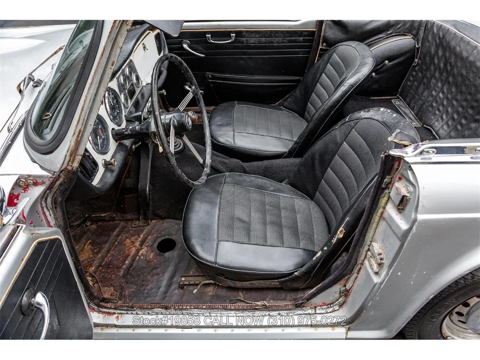 1962 Triumph TR4 - Image 15 of 31