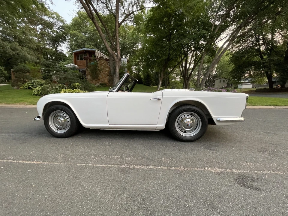 1962 Triumph TR4 - Image 25 of 31