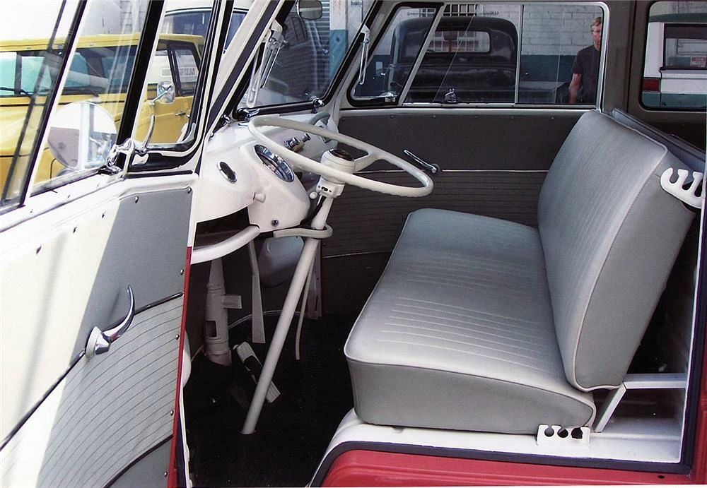 1962 Volkswagen Split-Window Bus - Image 4 of 5