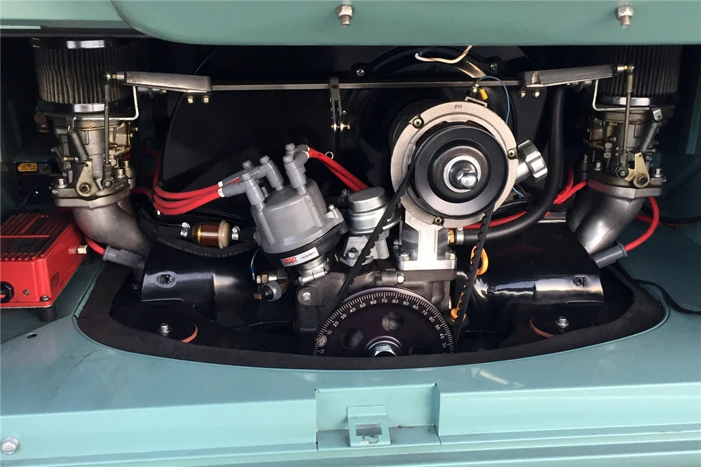 1962 Volkswagen Split-Window Bus - Image 3 of 5