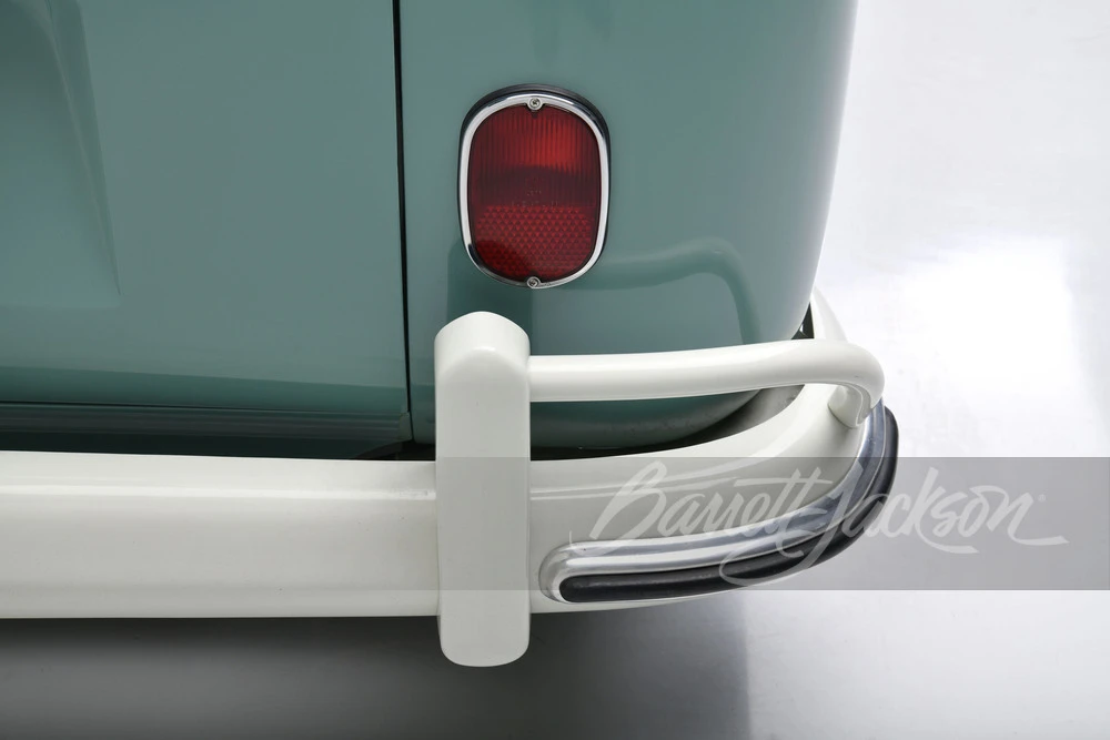 1962 Volkswagen Split-Window Bus - Image 6 of 31