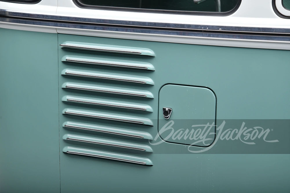 1962 Volkswagen Split-Window Bus - Image 16 of 31