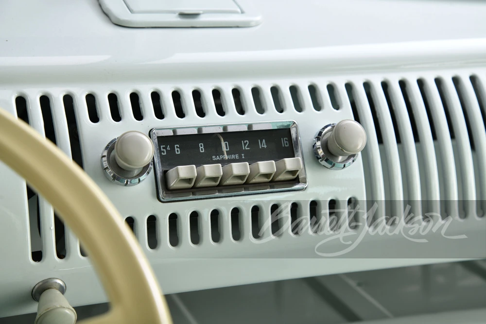 1962 Volkswagen Split-Window Bus - Image 24 of 31