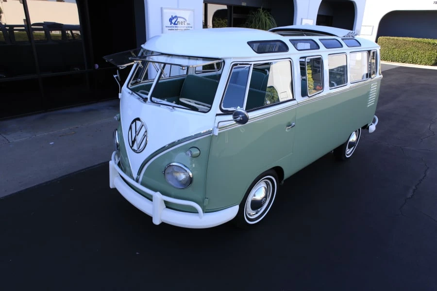 1962 Volkswagen Split-Window Bus - Image 6 of 7