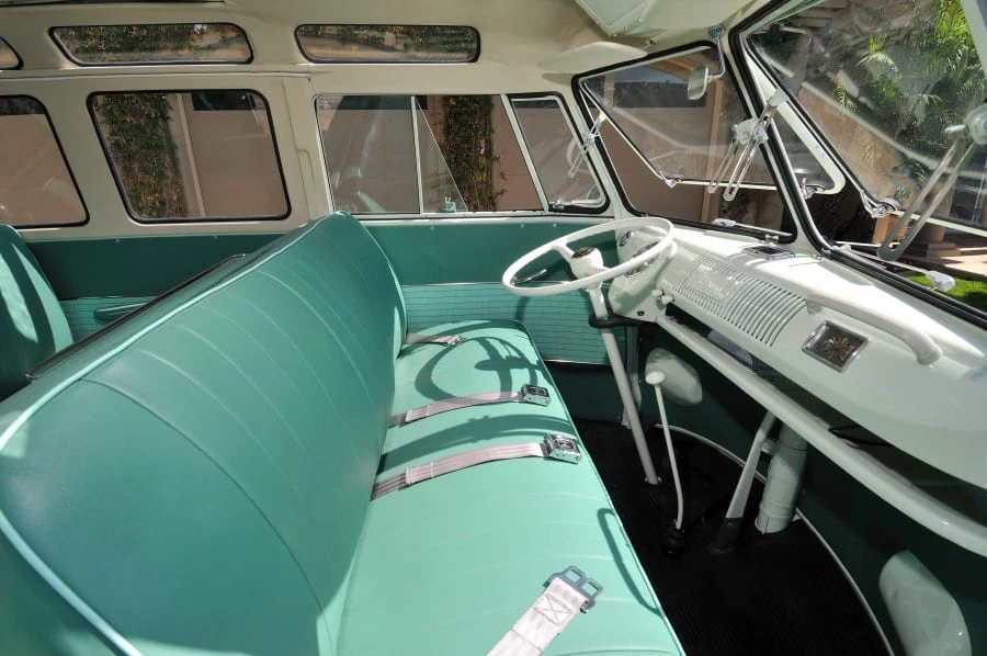 1962 Volkswagen Split-Window Bus - Image 5 of 12