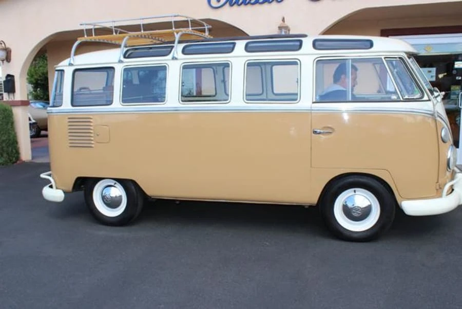 1962 Volkswagen Split-Window Bus - Image 2 of 7