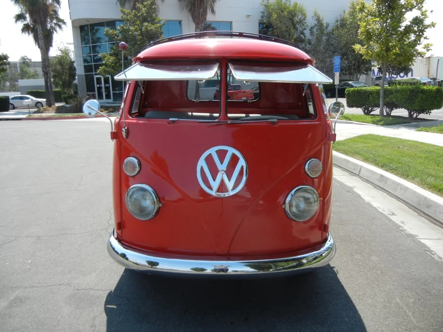 1962 Volkswagen Split-Window Bus - Image 7 of 8