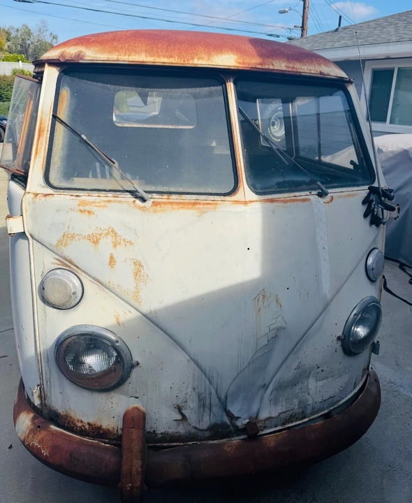 1962 Volkswagen Split-Window Bus - Image 7 of 10