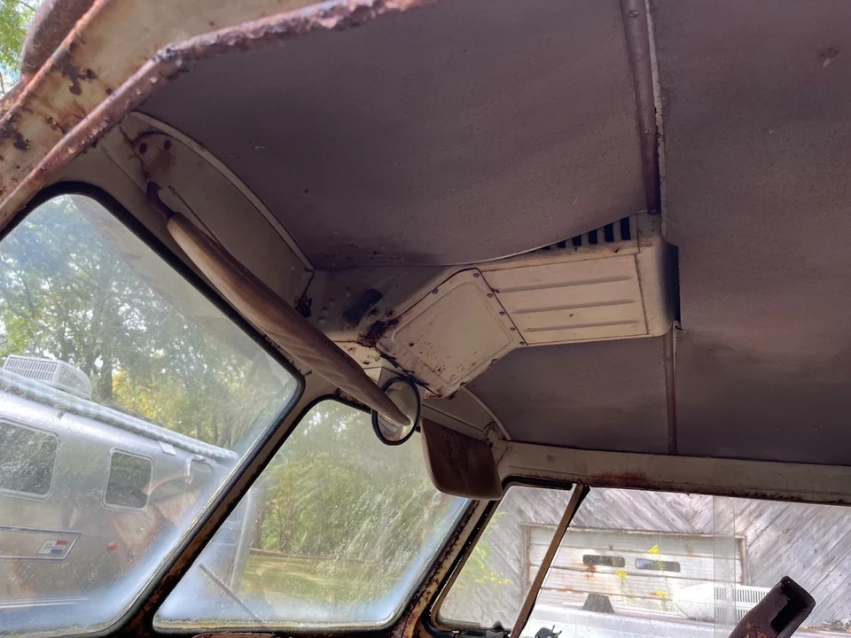 1962 Volkswagen Split-Window Bus - Image 14 of 18