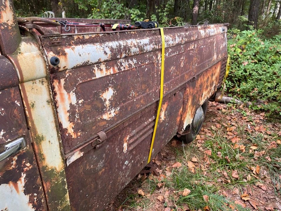 1962 Volkswagen Split-Window Bus - Image 15 of 18
