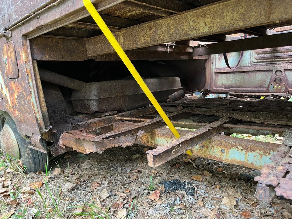 1962 Volkswagen Split-Window Bus - Image 11 of 18