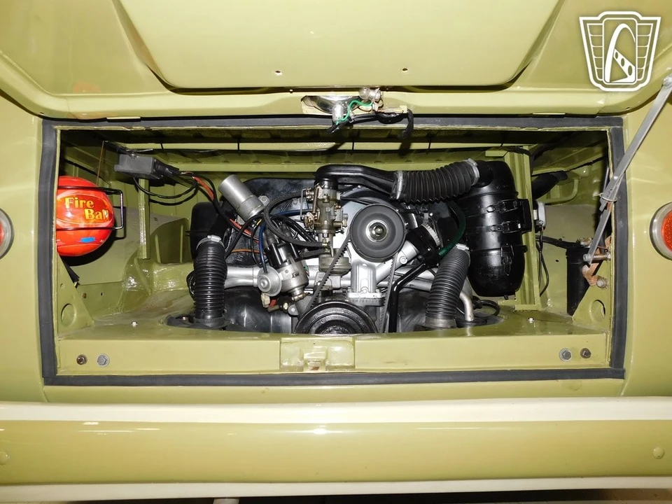 1962 Volkswagen Split-Window Bus - Image 10 of 12