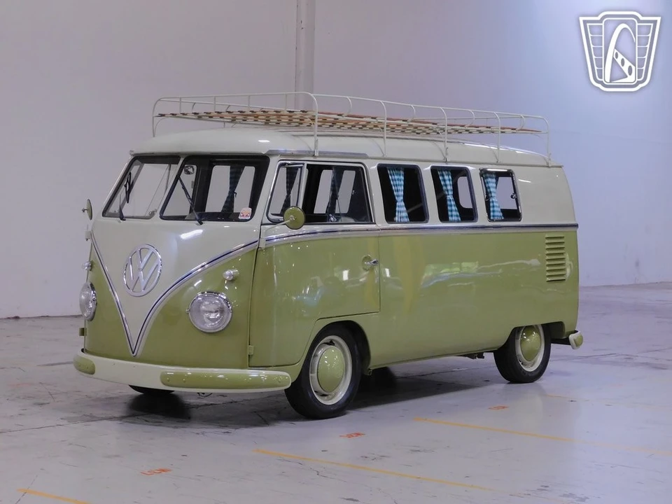 1962 Volkswagen Split-Window Bus - Image 3 of 12