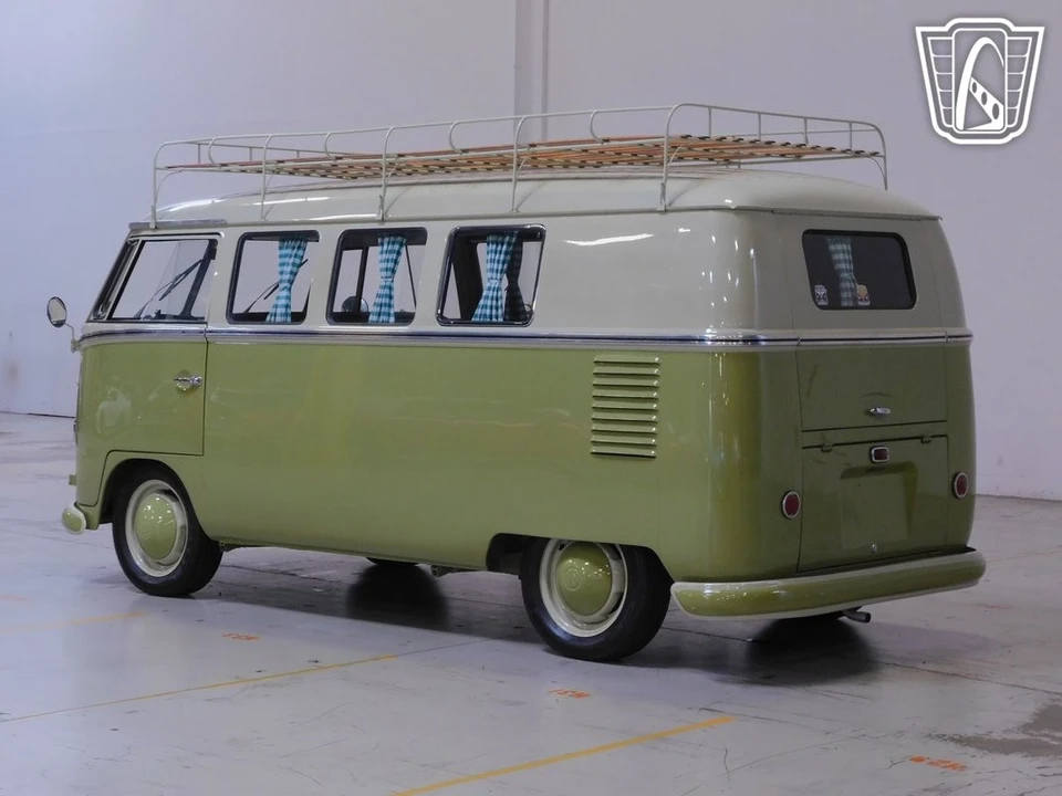 1962 Volkswagen Split-Window Bus - Image 4 of 12