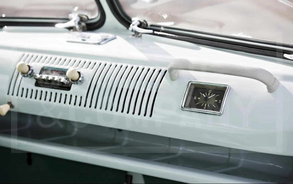 1962 Volkswagen Split-Window Bus - Image 6 of 11