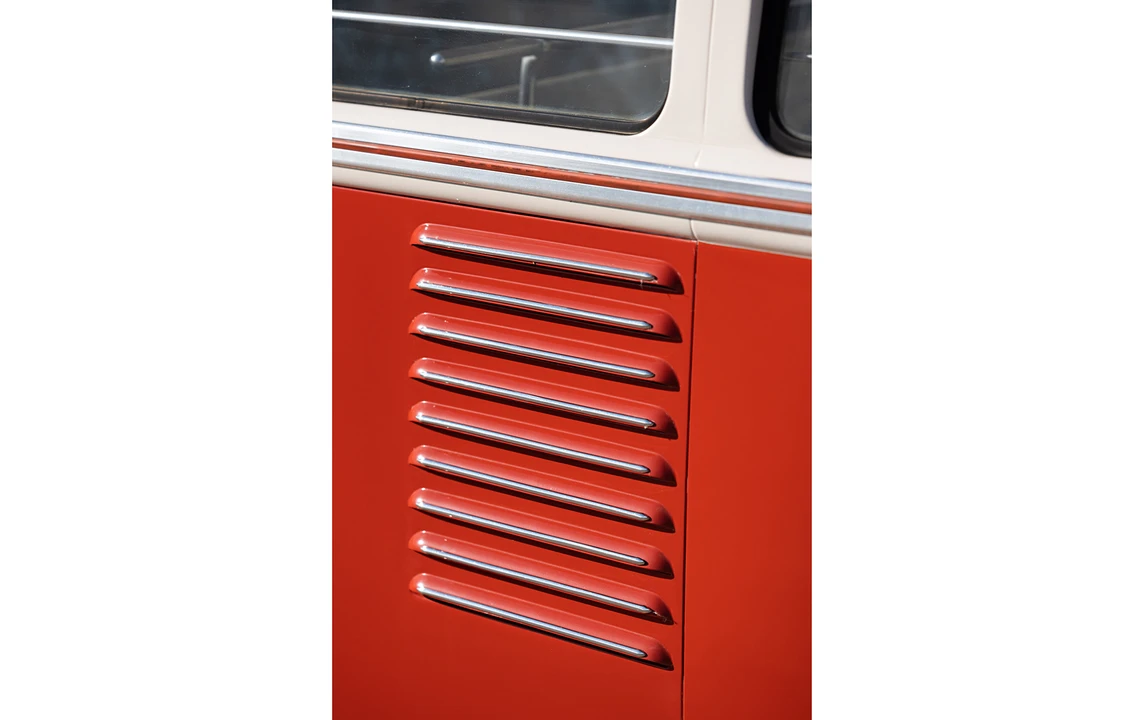 1962 Volkswagen Split-Window Bus - Image 22 of 31