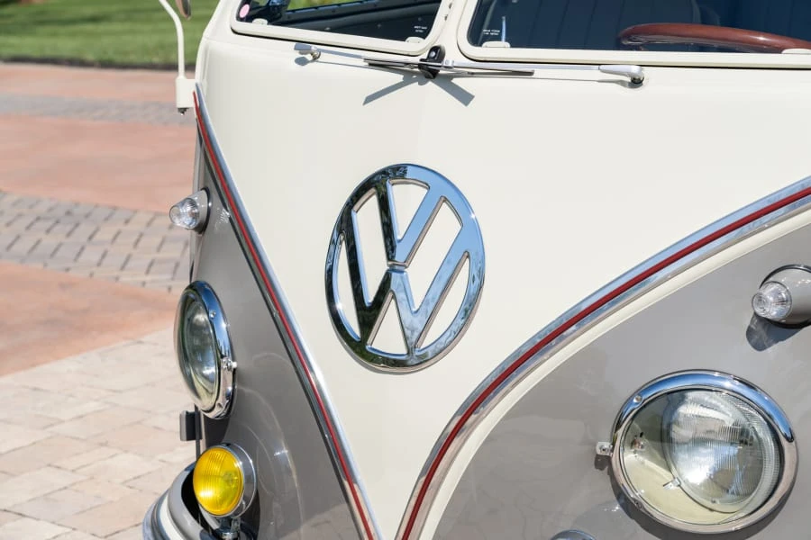 1962 Volkswagen Split-Window Bus - Image 12 of 31
