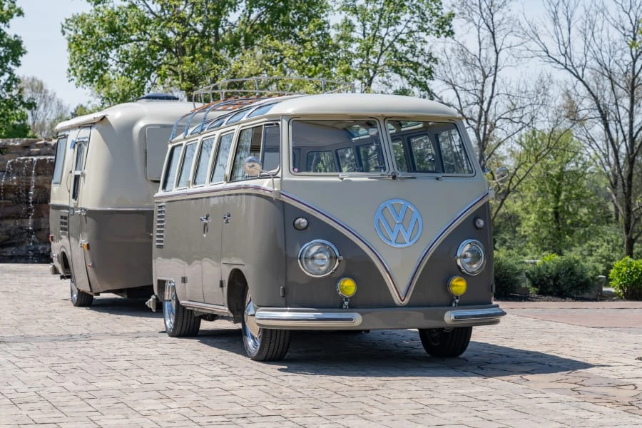 1962 Volkswagen Split-Window Bus - Image 20 of 31