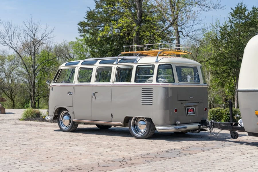 1962 Volkswagen Split-Window Bus - Image 22 of 31