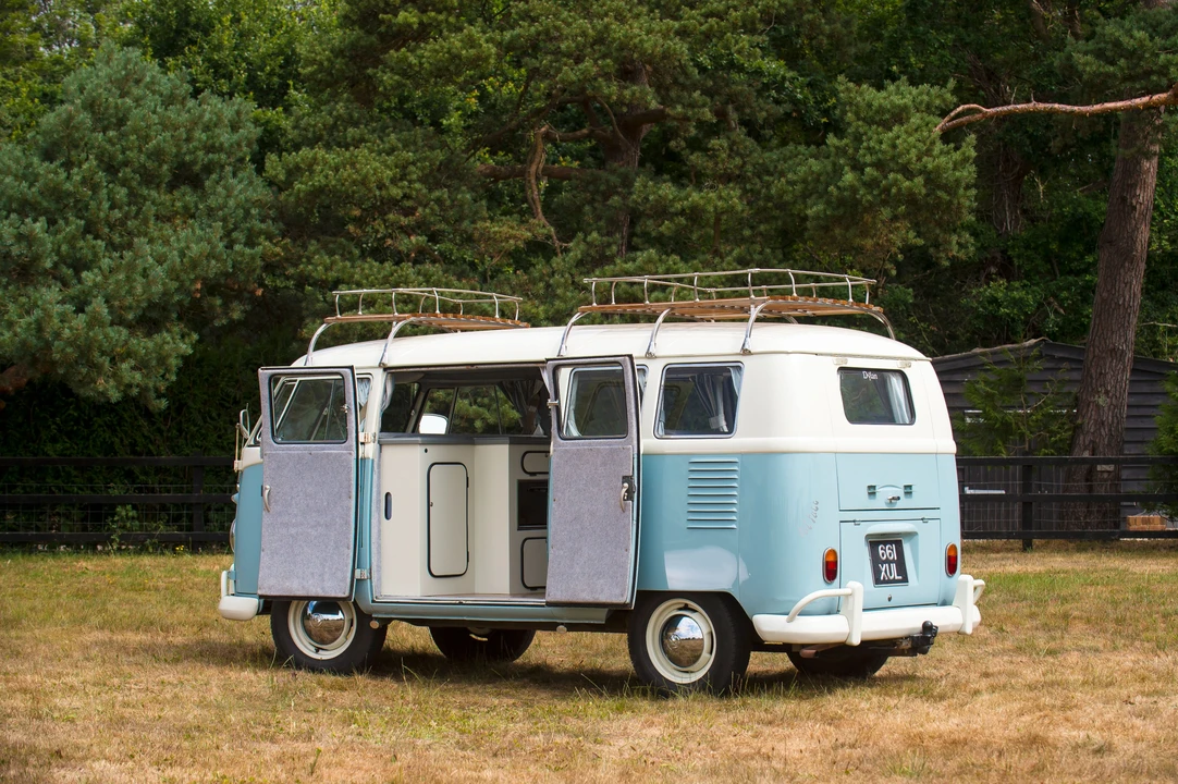 1962 Volkswagen Split-Window Camper - Image 21 of 31