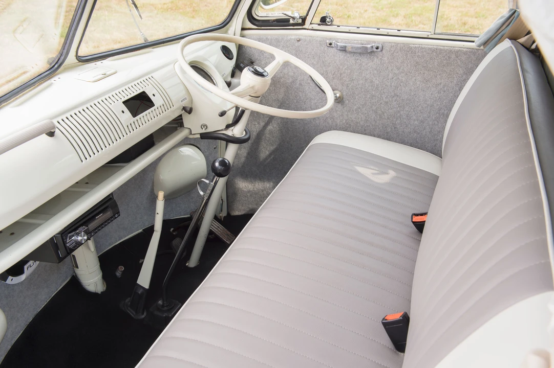 1962 Volkswagen Split-Window Camper - Image 20 of 31