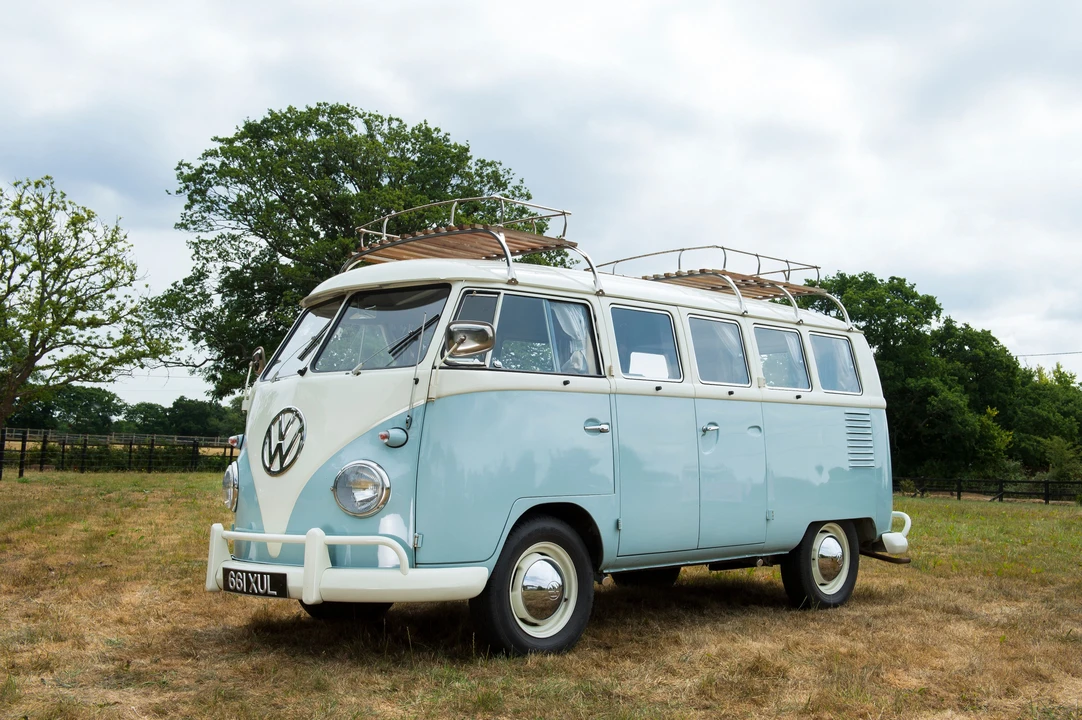 1962 Volkswagen Split-Window Camper - Image 15 of 31