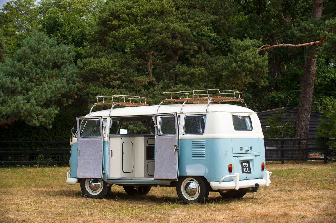 1962 Volkswagen Split-Window Camper - Image 22 of 31