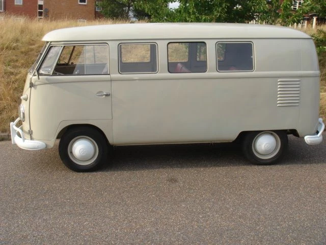 1962 Volkswagen Split-Window Bus - Image 3 of 3