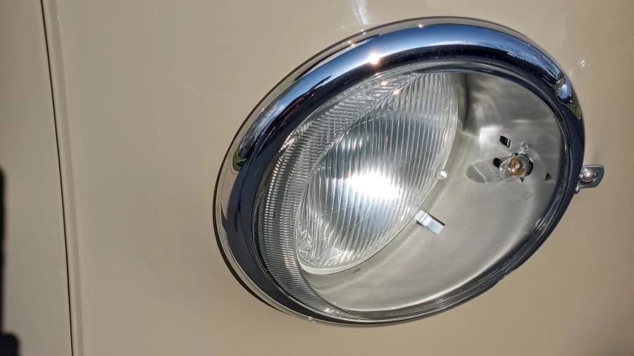 1962 Volkswagen Split-Window Pickup - Image 18 of 31