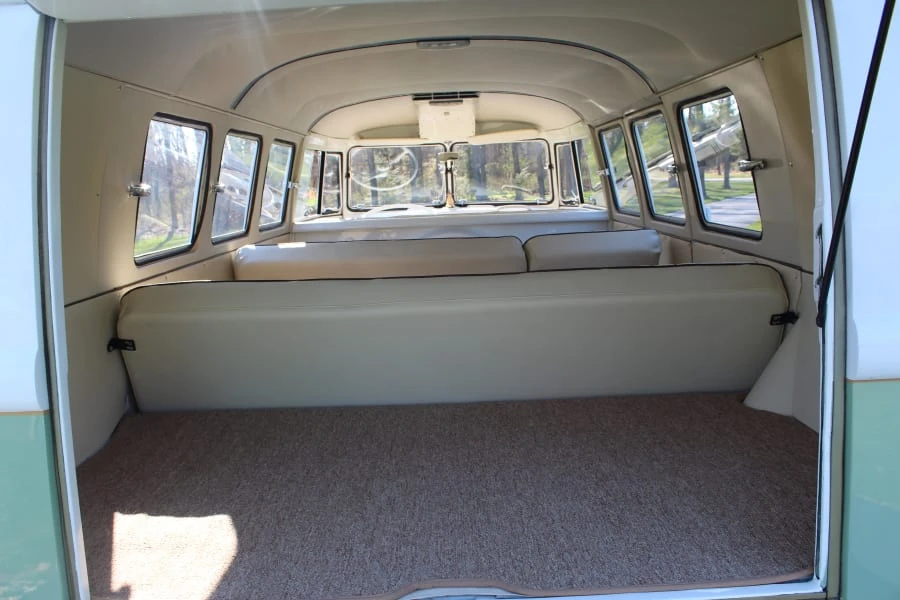 1962 Volkswagen Split-Window Bus - Image 7 of 10