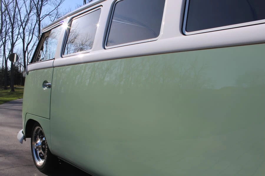 1962 Volkswagen Split-Window Bus - Image 10 of 10