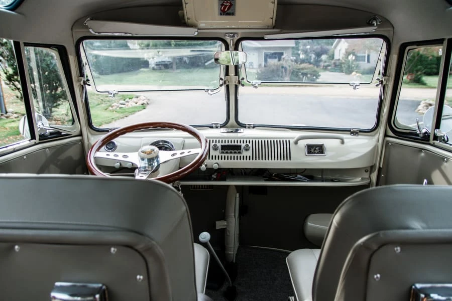 1962 Volkswagen Split-Window Bus - Image 27 of 31