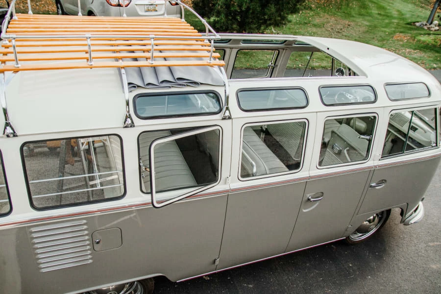 1962 Volkswagen Split-Window Bus - Image 20 of 31
