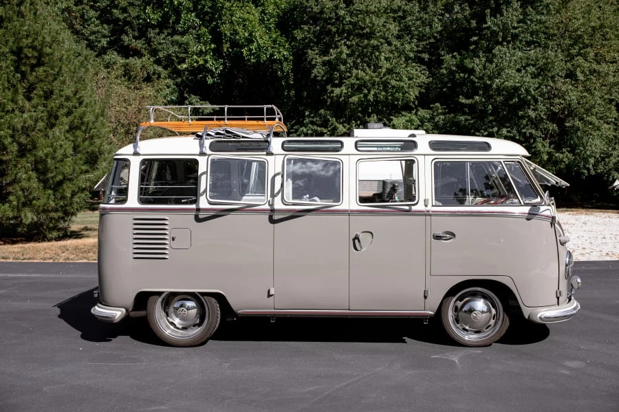 1962 Volkswagen Split-Window Bus - Image 3 of 31