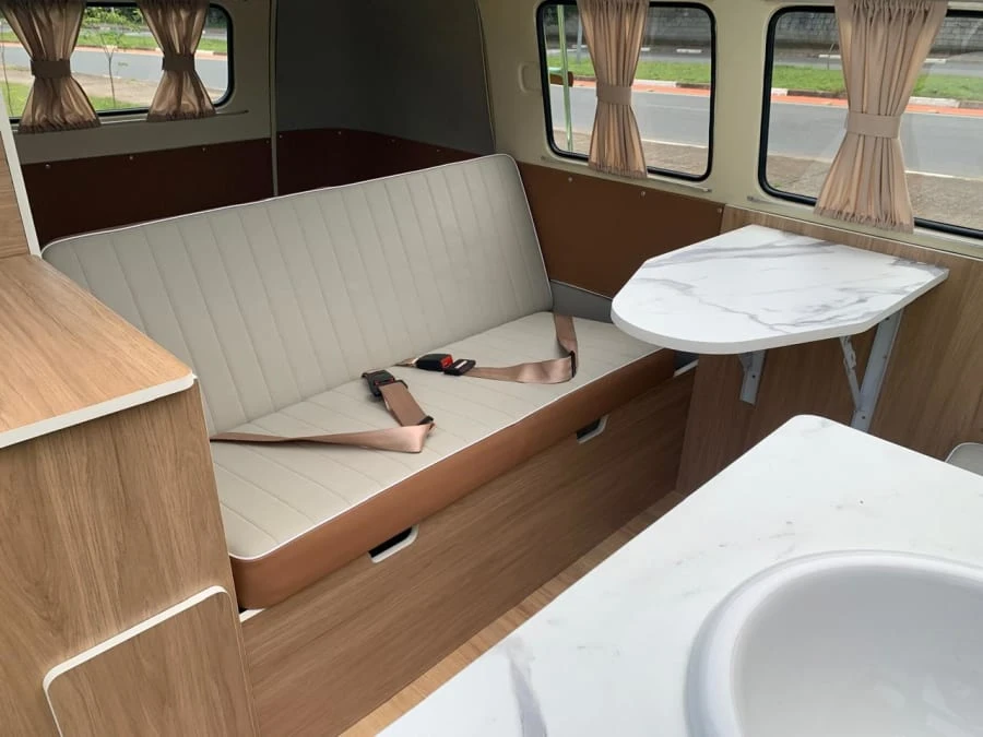 1962 Volkswagen Split-Window Bus - Image 17 of 31
