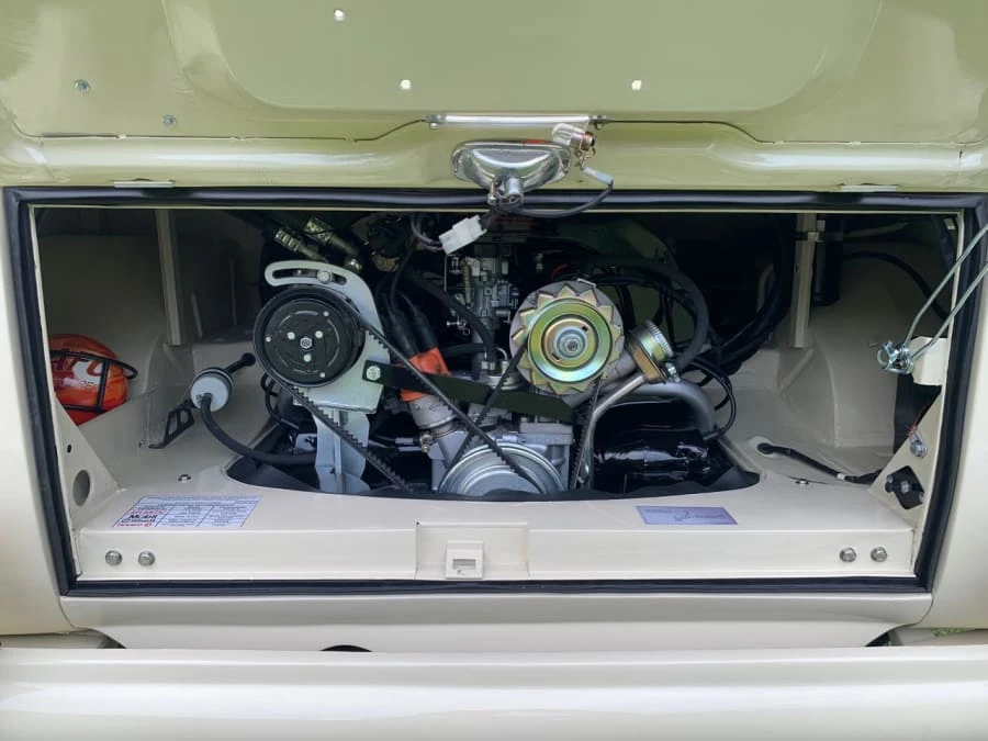 1962 Volkswagen Split-Window Bus - Image 18 of 31