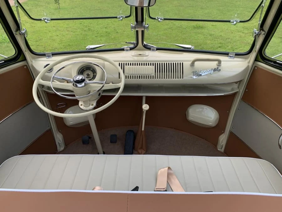 1962 Volkswagen Split-Window Bus - Image 15 of 31