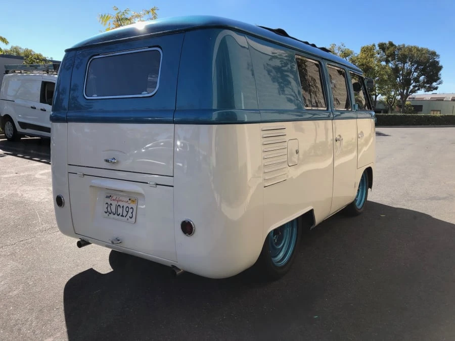1962 Volkswagen Split-Window Bus - Image 7 of 9