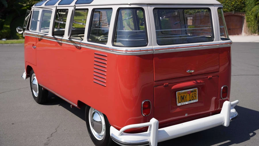 1962 Volkswagen Split-Window Bus - Image 3 of 31
