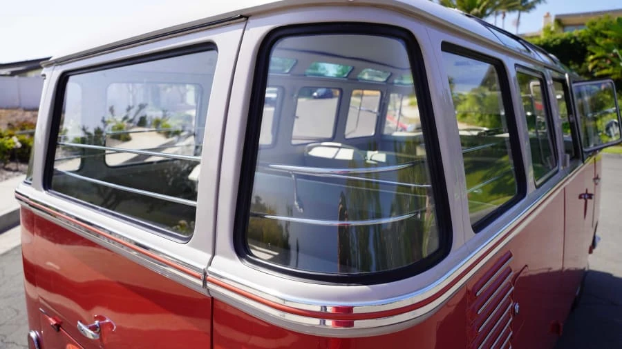 1962 Volkswagen Split-Window Bus - Image 18 of 31